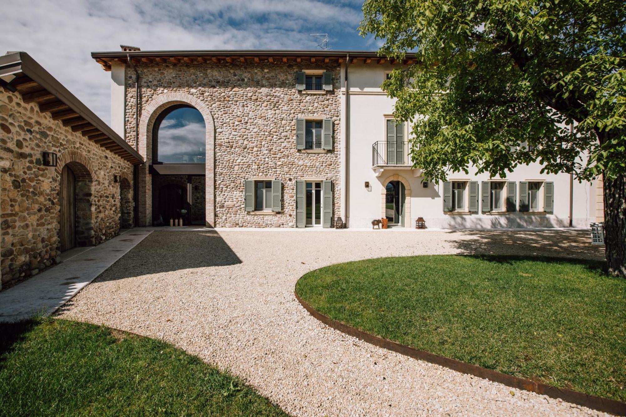 Corte Lanfranconi Relais Pescantina Exteriör bild